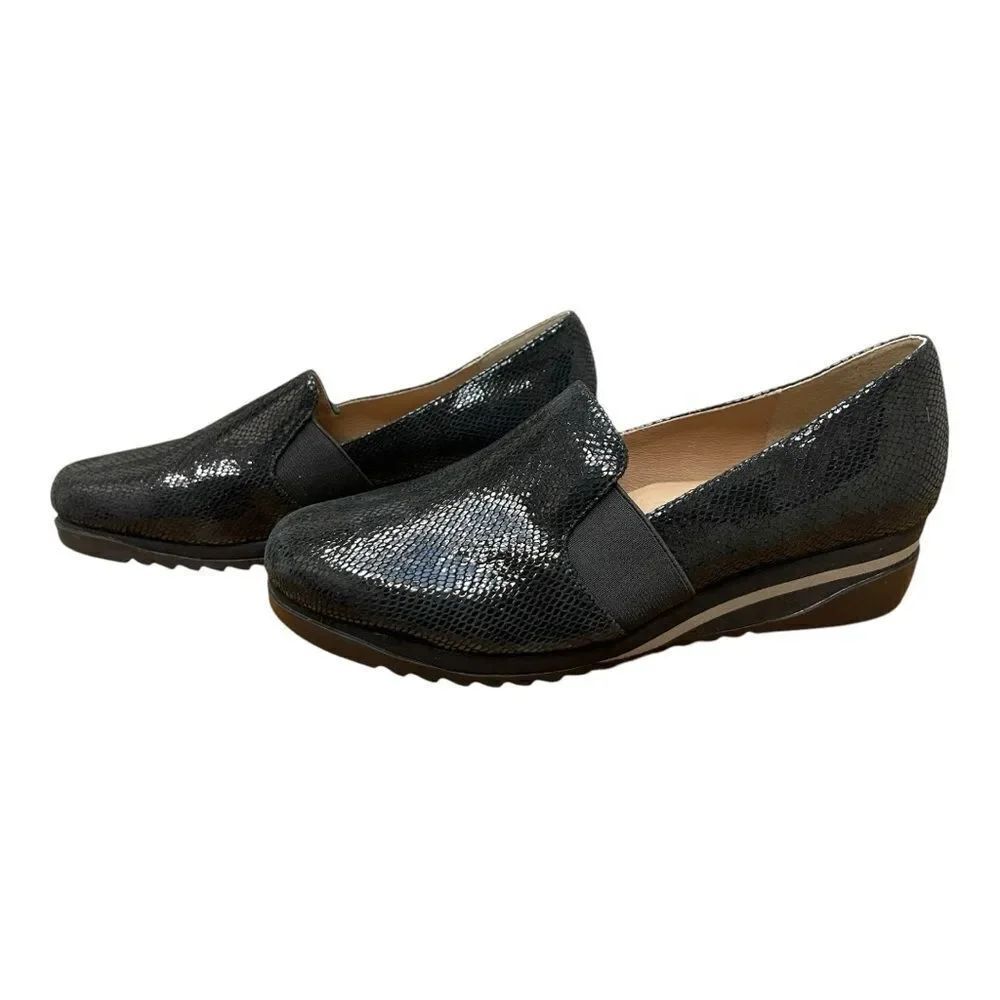 Bettye Muller Concept Snake Embossed Leather Platform Wedge Loafers NWT Mult Sz